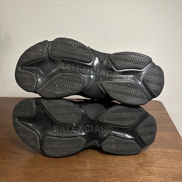 Balenciaga Triple S Sneakers - Picture 9 of 9